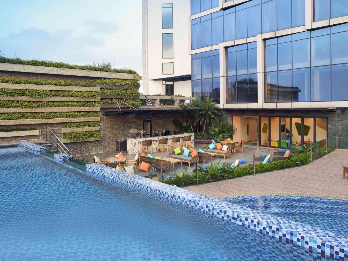 Novotel Hanoi Thai Ha Exterior foto